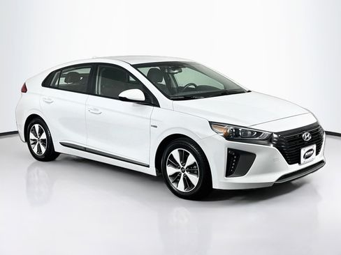 Used 2019 Hyundai Ioniq Plug-In Hybrid FWD image 2
