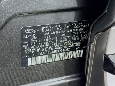 New 2024 Genesis GV60 RWD image 33