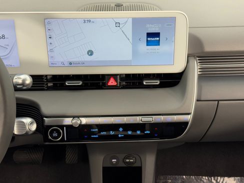 Used 2024 Hyundai Ioniq 5 SEL image 22