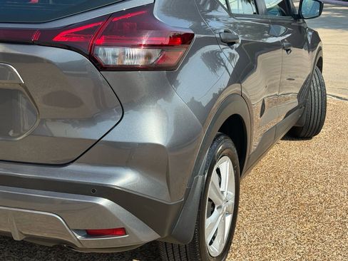 Used 2024 Nissan Kicks S image 4