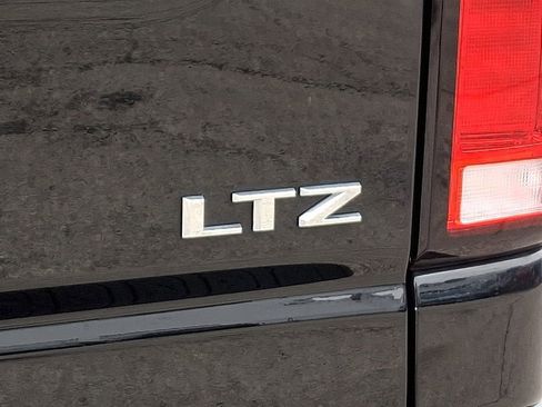 Certified 2025 Chevrolet Silverado 2500 LTZ w/ LTZ Convenience Package AWD/4WD image 35
