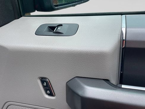 Used 2018 Ford F150 XLT w/ Equipment Group 301A Mid AWD/4WD image 13
