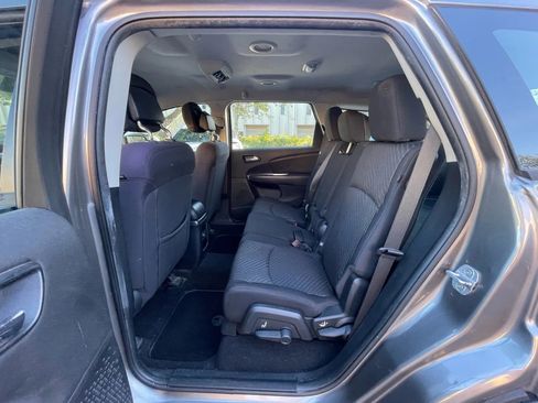 Used 2013 Dodge Journey American Value Package w/ Flexible Seating Group image 23