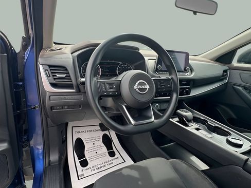 Used 2023 Nissan Rogue S AWD/4WD image 13