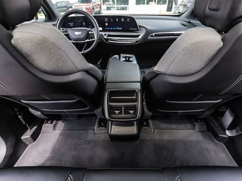 Used 2024 Cadillac Lyriq Tech AWD/4WD image 46