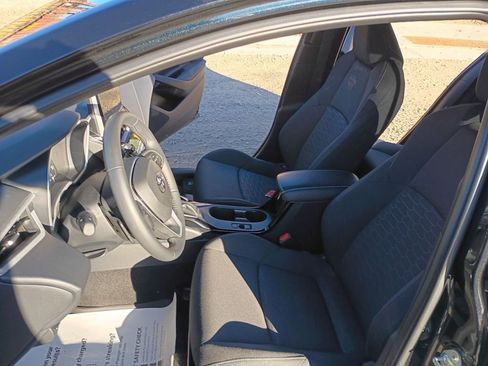 Used 2025 Toyota Corolla SE image 10