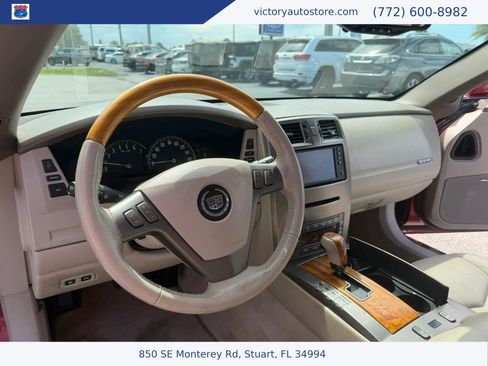 Used 2004 Cadillac XLR RWD image 15