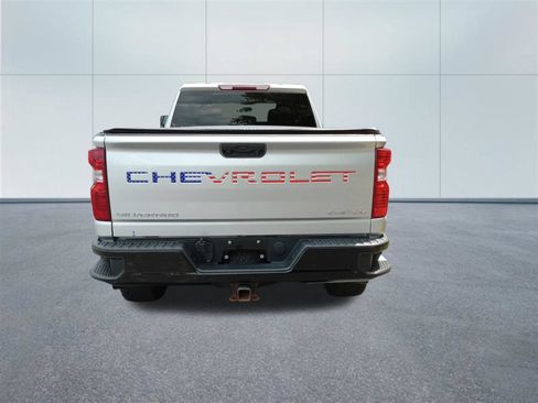 Used 2023 Chevrolet Silverado 2500 Custom w/ Custom Value Package AWD/4WD image 4