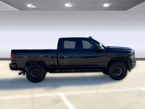 New 2025 RAM 2500 Big Horn AWD/4WD image 8