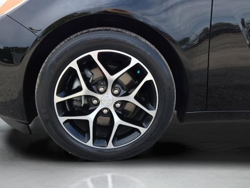 Used 2017 Buick Regal Sport Touring FWD image 29