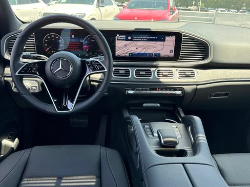 Used 2025 Mercedes-Benz GLE 350 4MATIC image 31