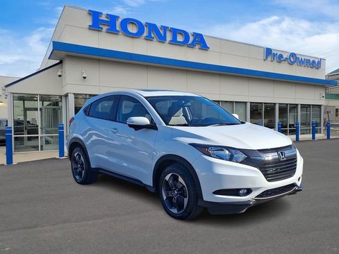 Used 2018 Honda HR-V EX image 3
