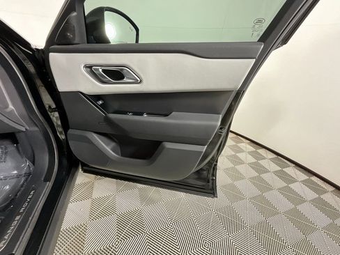 Used 2026 Land Rover Range Rover Velar S image 22