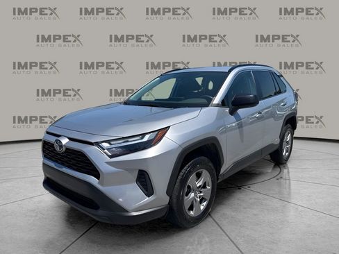 Used 2023 Toyota RAV4 LE AWD/4WD image 1