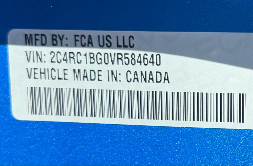New 2027 Chrysler Pacifica Select w/ Family Tech Group FWD image 37