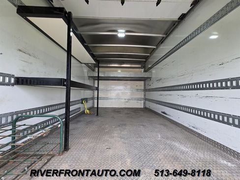 Used 2021 Chevrolet Express 3500 w/ Driver Convenience Package RWD image 4