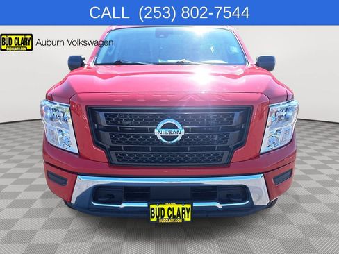 Used 2022 Nissan Titan SV AWD/4WD image 8