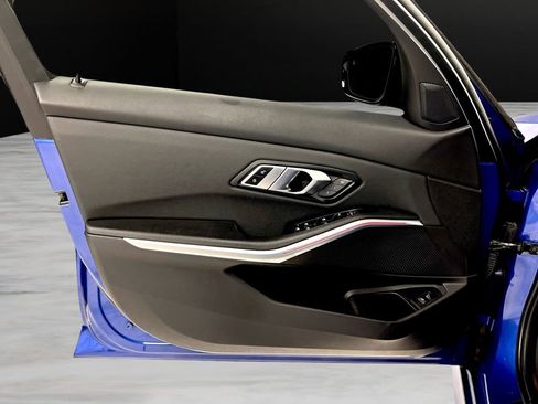 Used 2021 BMW 330i xDrive Sedan w/ M Sport Package image 28