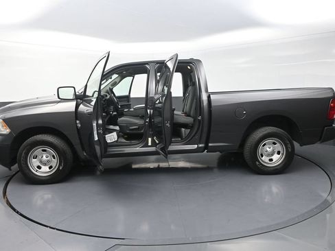 Used 2019 RAM 1500 Tradesman w/ Popular Equipment Group AWD/4WD image 32