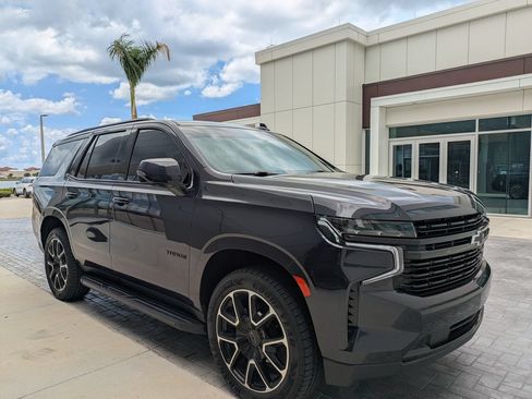 Used 2023 Chevrolet Tahoe RST w/ Luxury Package RWD image 3