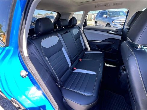 Used 2022 Volkswagen Taos SEL AWD/4WD image 36