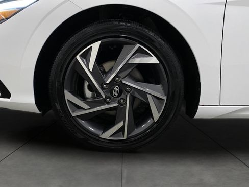 Certified 2025 Hyundai Elantra SEL FWD image 45
