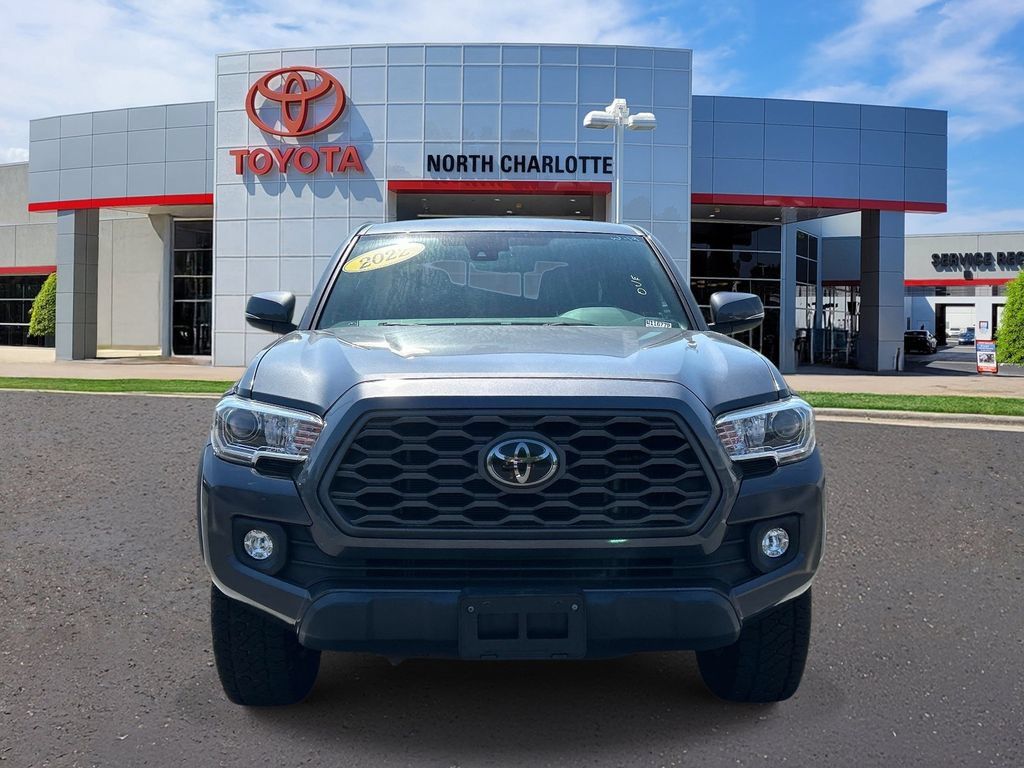 Used 2022 Toyota Tacoma TRD Off-Road w/ Technology Package RWD image 3