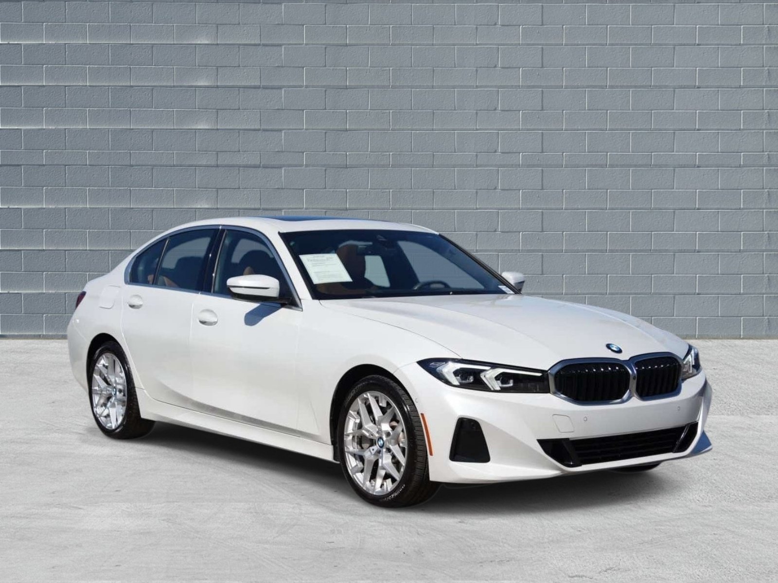 Used 2025 BMW 330i Sedan RWD image 1
