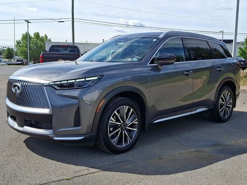 Certified 2026 INFINITI QX60 Luxe w/ Family Package AWD/4WD image 3