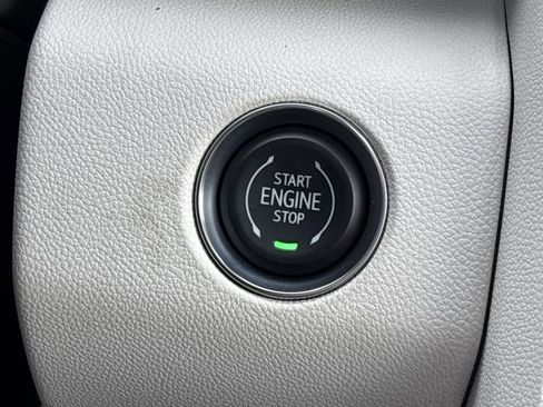 New 2026 GMC Acadia Denali w/ Super Cruise Package image 36