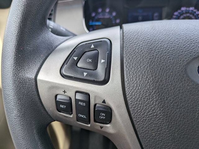 Used 2018 Ford Taurus SE FWD image 21