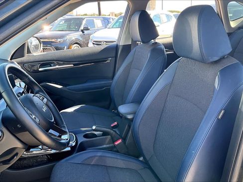 Used 2025 Kia Seltos S image 7
