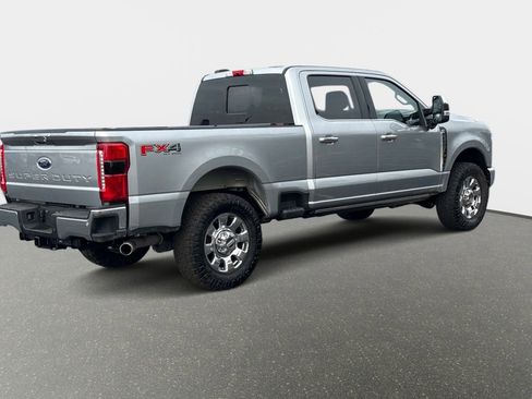 Used 2023 Ford F250 Lariat w/ Lariat Ultimate Package image 3