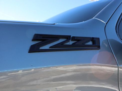 Used 2024 Chevrolet Silverado 1500 Custom Trail Boss w/ LPO, Dark Essentials Package image 8