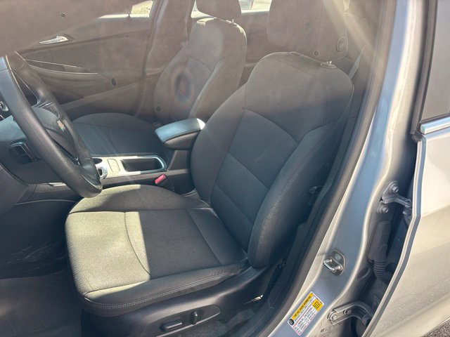 Used 2017 Chevrolet Cruze LT w/ Convenience Package FWD image 7