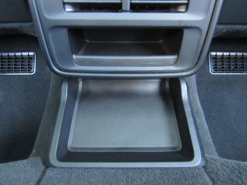 Used 2023 Porsche Taycan Premium Package w/ Premium Package image 30