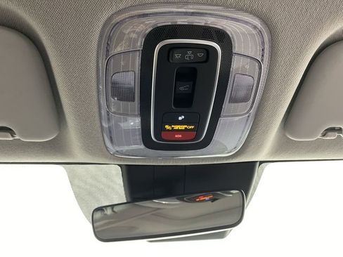 New 2025 Hyundai Elantra Limited image 27