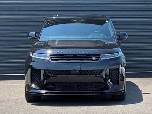 Used 2024 Land Rover Range Rover Sport AWD/4WD image 10