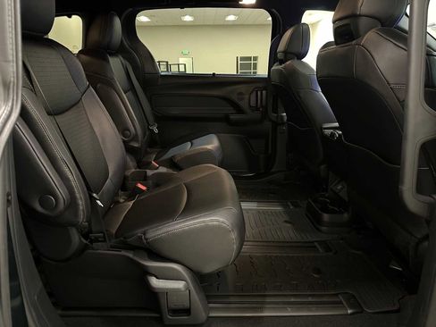 Certified 2026 Toyota Sienna XLE Woodland Edition AWD/4WD image 26