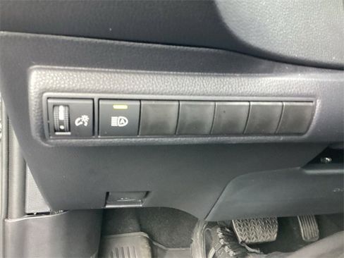 Used 2025 Toyota Corolla XSE image 24