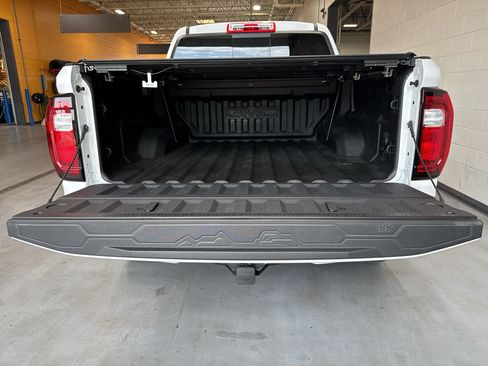 Used 2025 GMC Canyon Denali AWD/4WD image 22