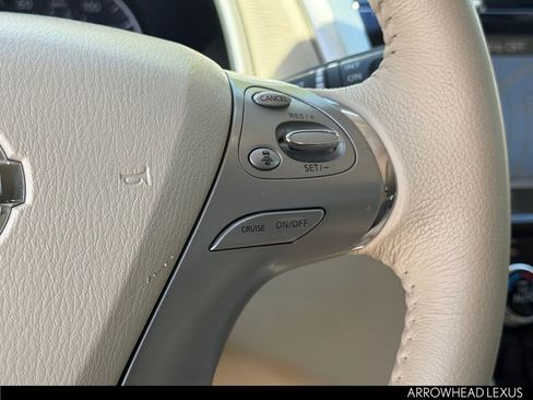 Used 2016 Nissan Murano Platinum w/ Platinum Technology Package FWD image 16