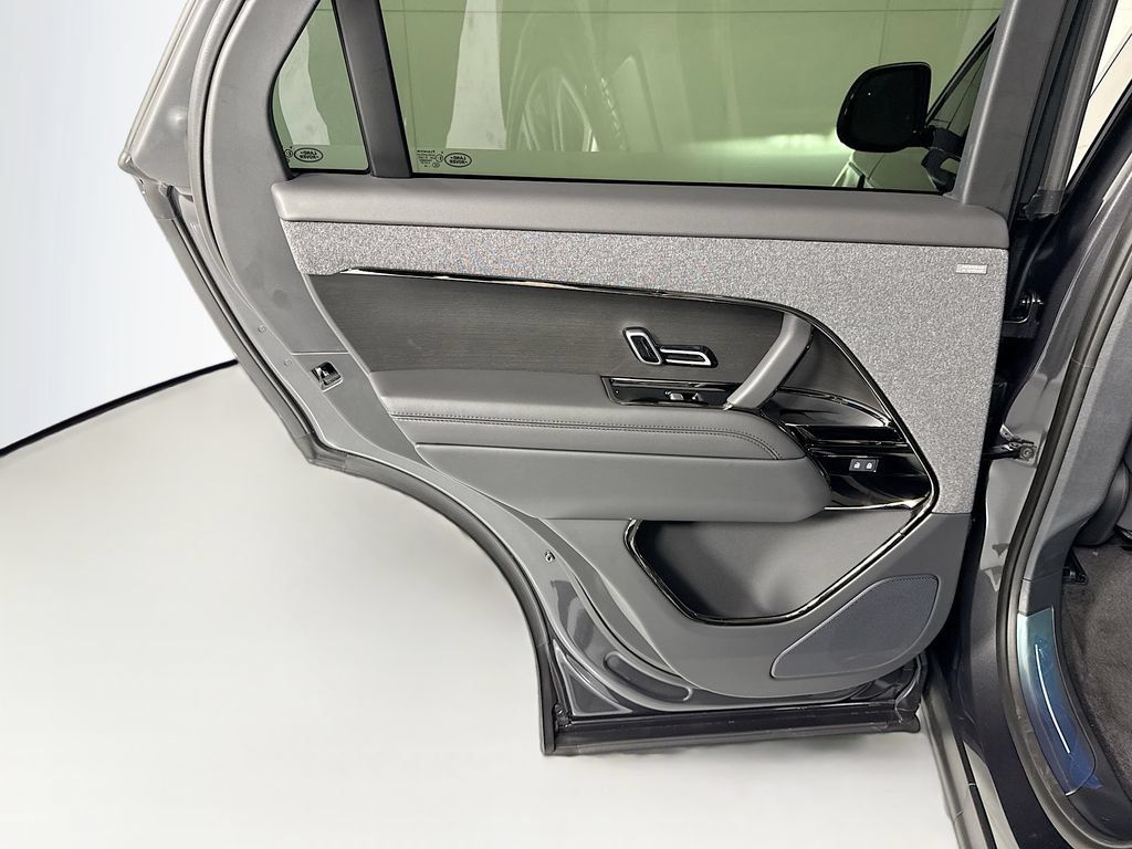 New 2026 Land Rover Range Rover Sport Dynamic SE AWD/4WD image 28