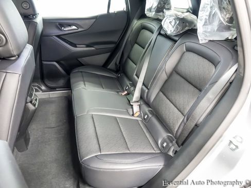 New 2026 Chevrolet Equinox LT image 10