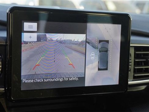 Used 2023 Ford Explorer ST-Line w/ Class IV Trailer Tow Package image 25