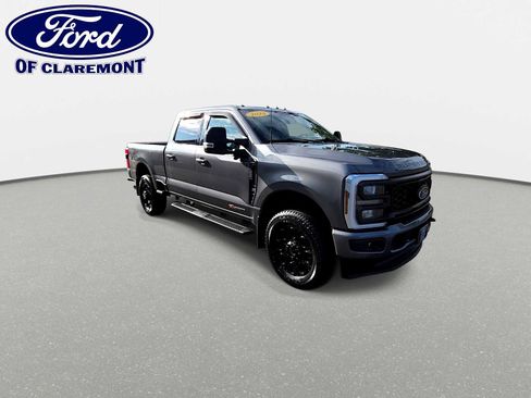 Used 2024 Ford F350 Lariat w/ Lariat Ultimate Package AWD/4WD image 2