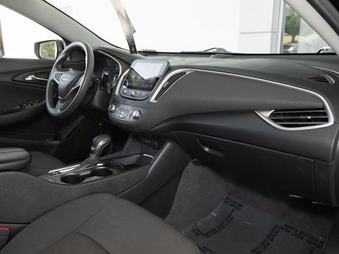 Used 2023 Chevrolet Malibu LT FWD image 40
