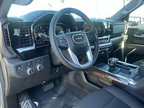 New 2026 GMC Sierra 1500 Elevation image 10