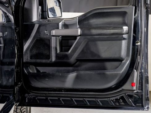 Used 2017 Ford F150 XLT w/ Equipment Group 301A Mid image 33