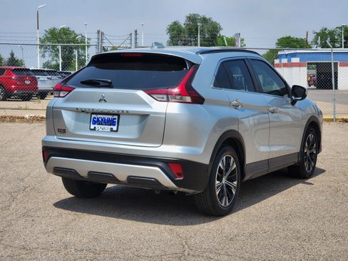 Used 2022 Mitsubishi Eclipse Cross FWD image 3